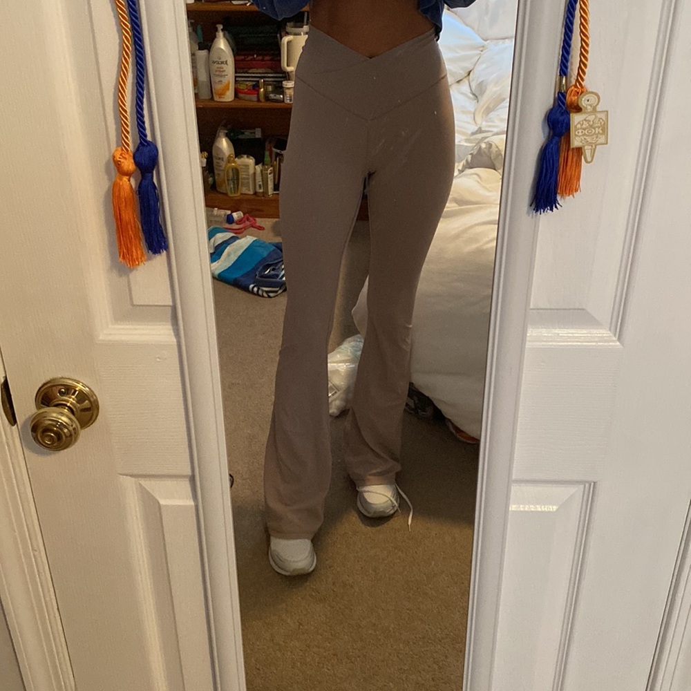 Crossover Flare Leggings